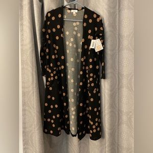 LULAROE SARAH Polka Dot Cardigan
Duster Black XS
$25.00 USD*